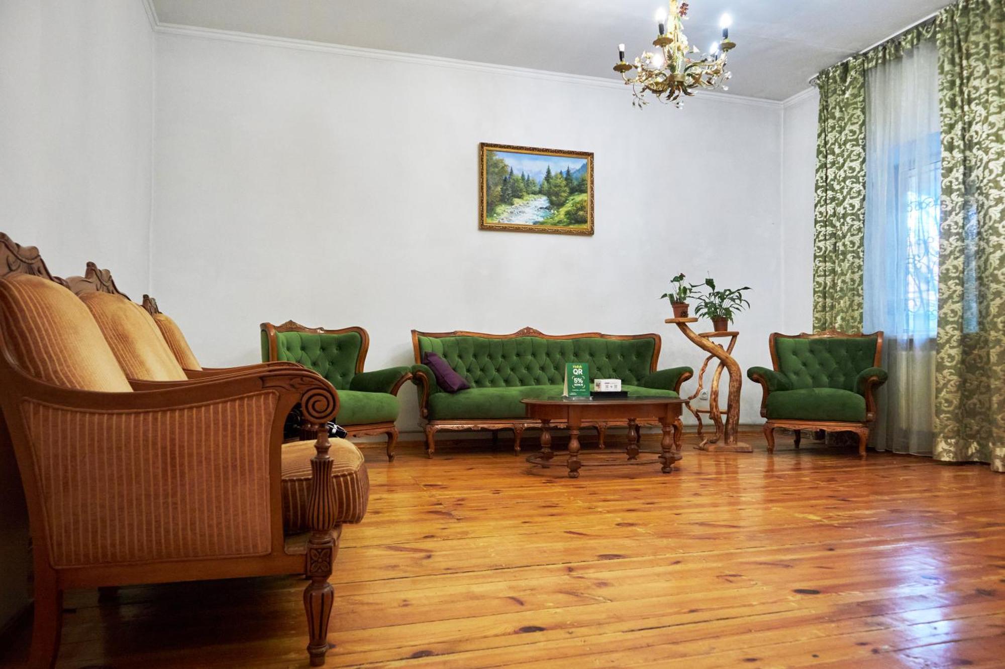 Sweet Vibe Hotel Almaty Exterior photo